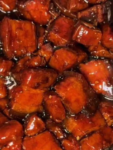 Iscas de carne ao shoyu e mel