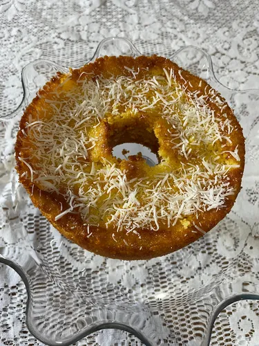 Bolo de milho com coco
