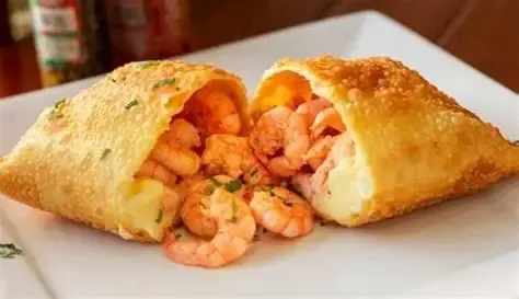 Pastel de camarão  ( 6 unidades ) 
