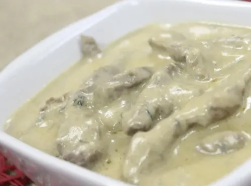 Filé mignon ao molho bechamel