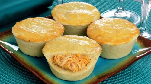 Empadinhas de frango ou camarão