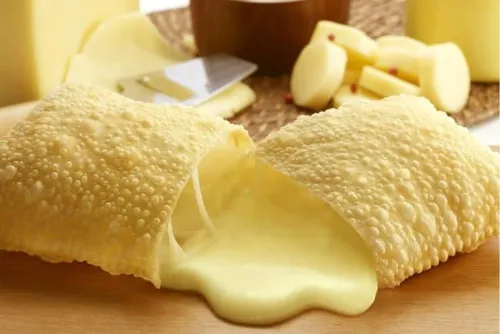 Pastel de Mussarela