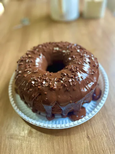 Bolo de chocolate com brigadeiro