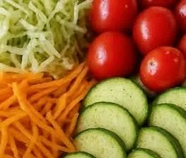Cenoura,Repolho, Pepino,tomate cereja 