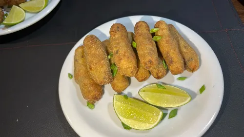 BOLINHO DE BACALHAU 