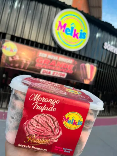 Pote 2Litros Morango Trufado 💜