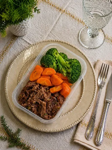 BRÓCOLIS, CENOURA, ISCAS DE CARNE